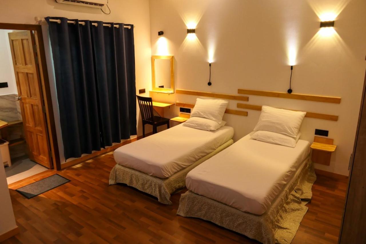 Ayira Maldives Hotel Feridhoo Luaran gambar